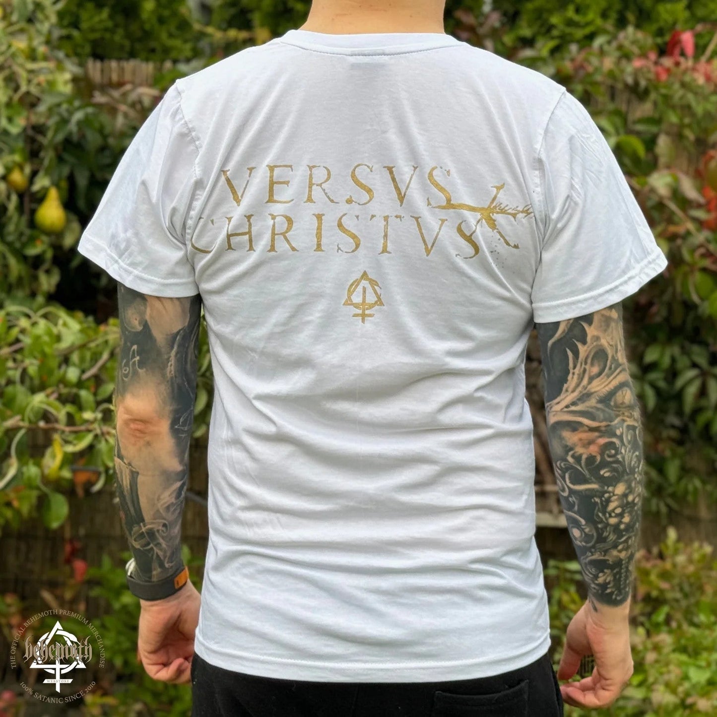 'Versvs Christvs' Behemoth T-Shirt - weiß